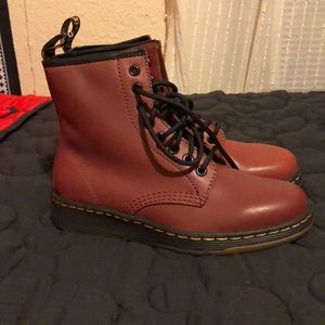 De. Martens boots